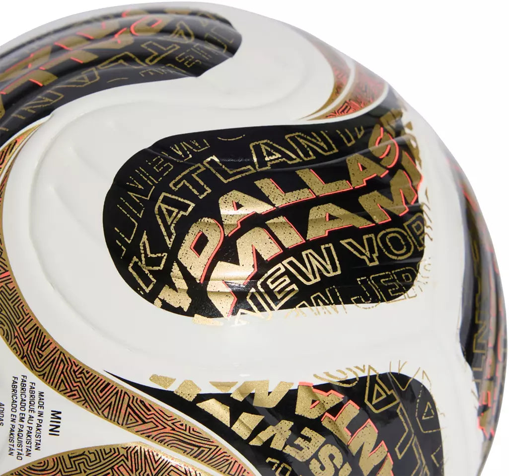 adidas FIFA World Cup 2026 Trionda Finals Mini Soccer Ball