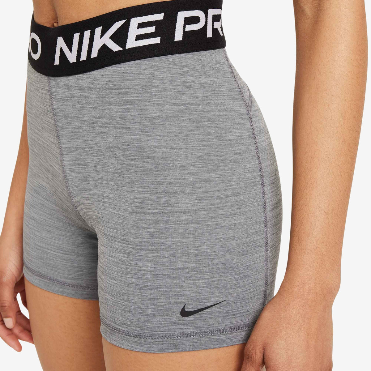 Nike Pro 365