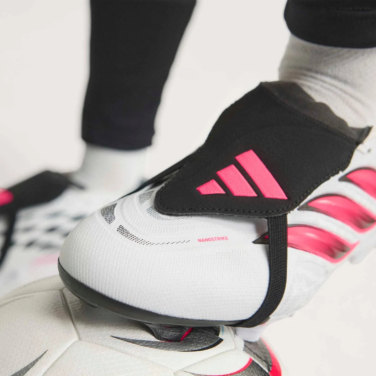 adidas Predator League Fold-Over Tongue