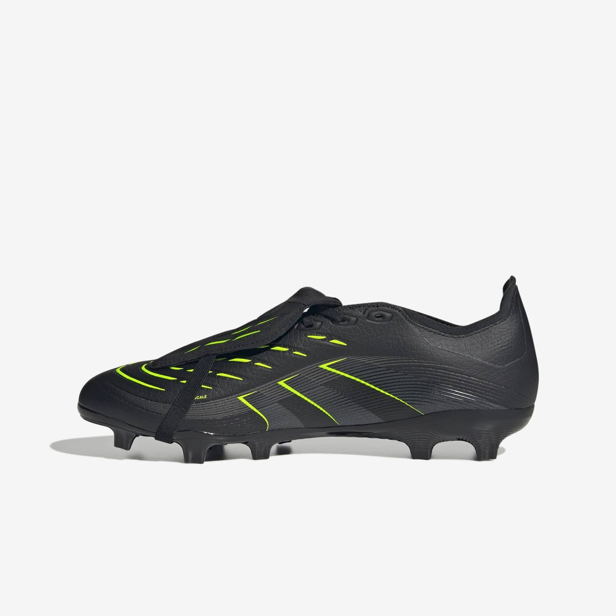 adidas Predator League Fold-Over Tongue
