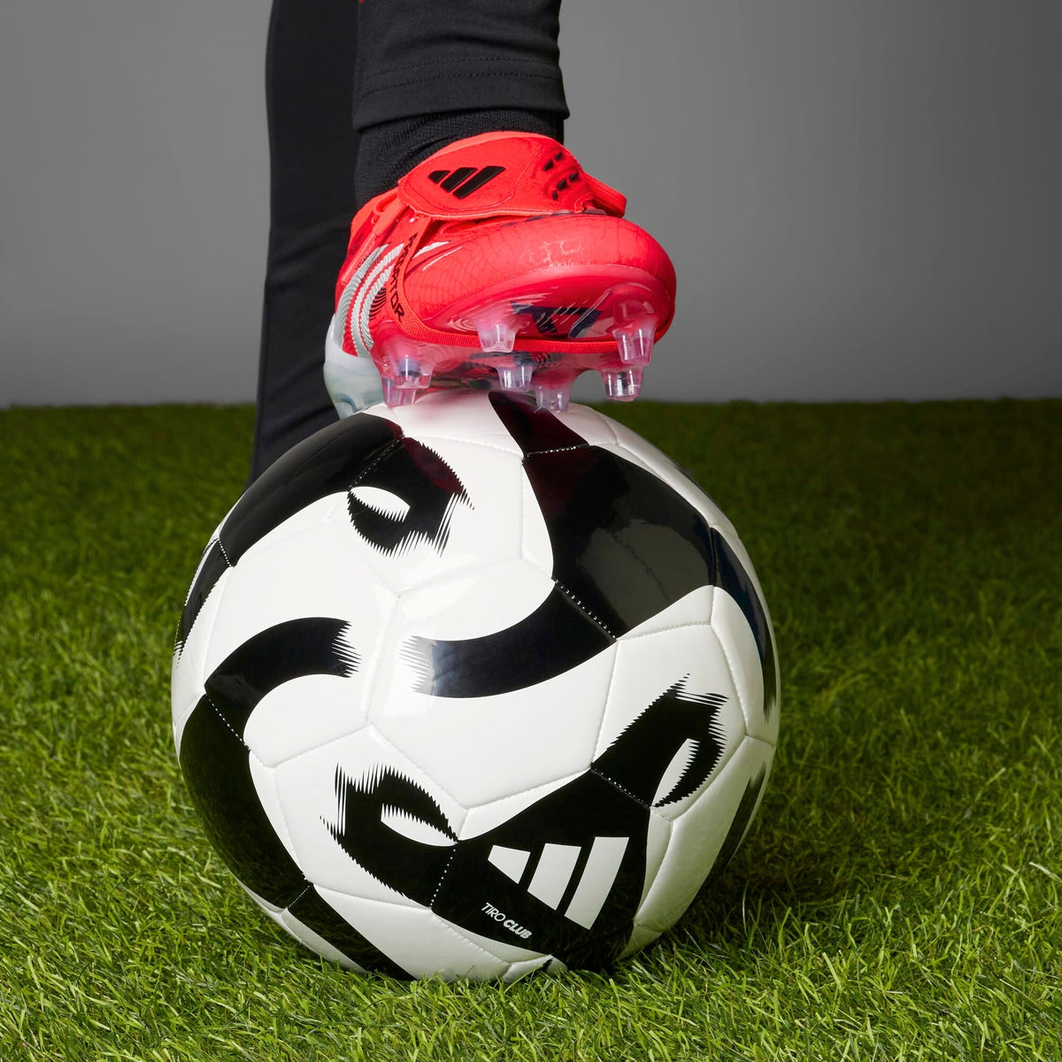 adidas Predator Elite Fold-Over Tongue
