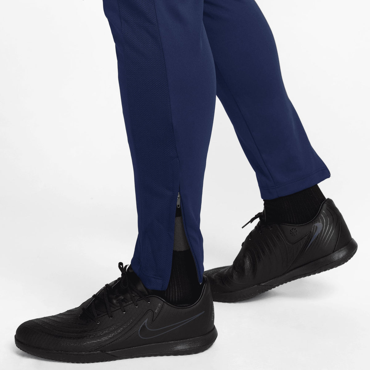 Nike Academy 25