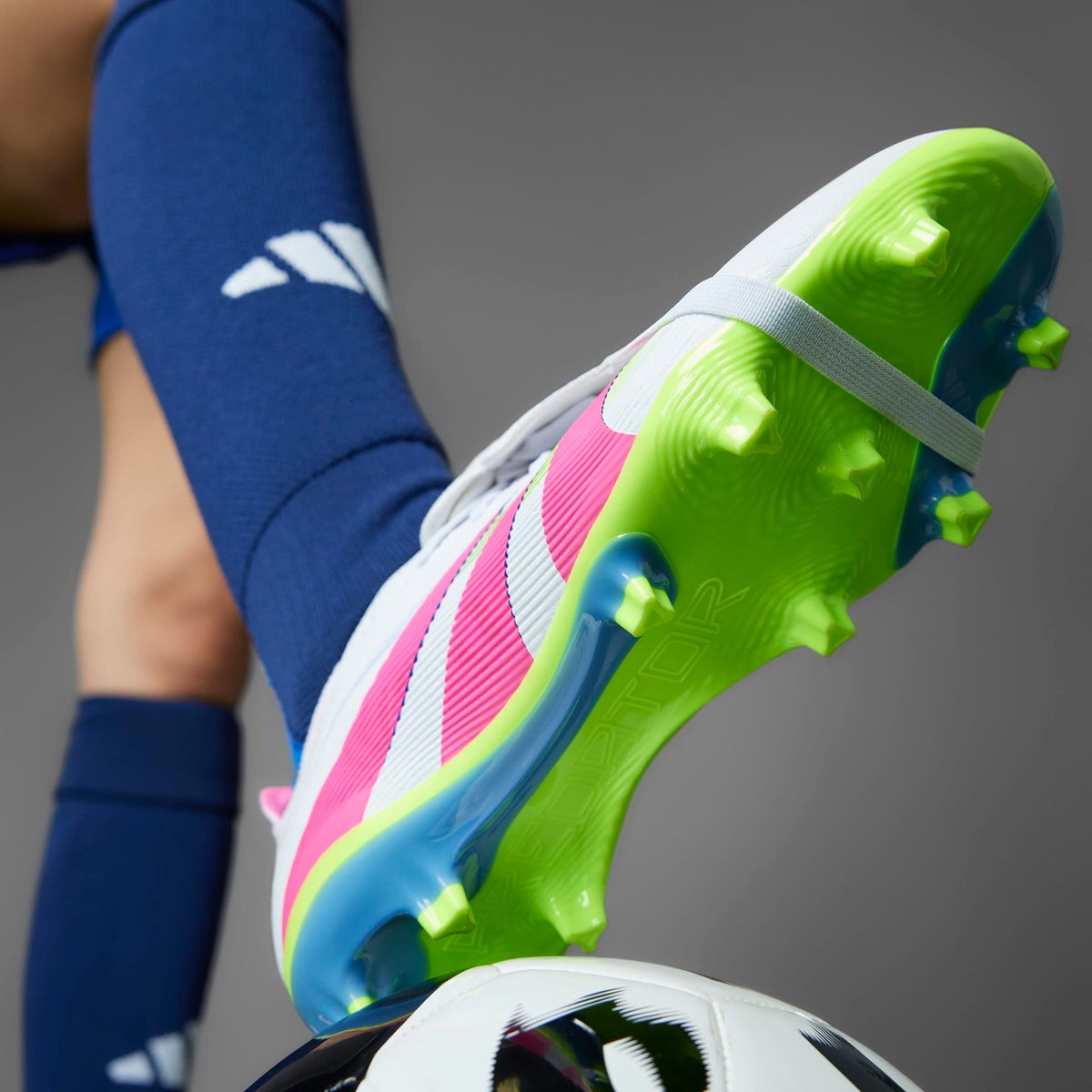 adidas Predator League Fold-Over Tongue