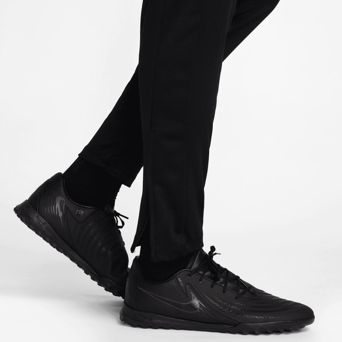 Nike Academy 25