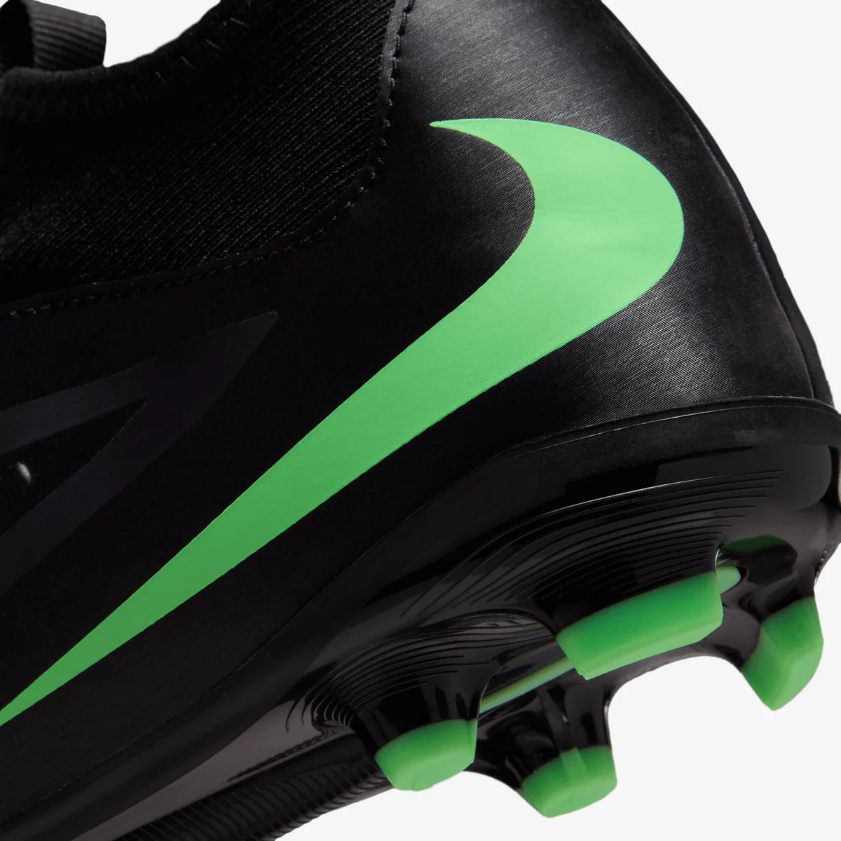 Nike Jr. Phantom 6 High Academy