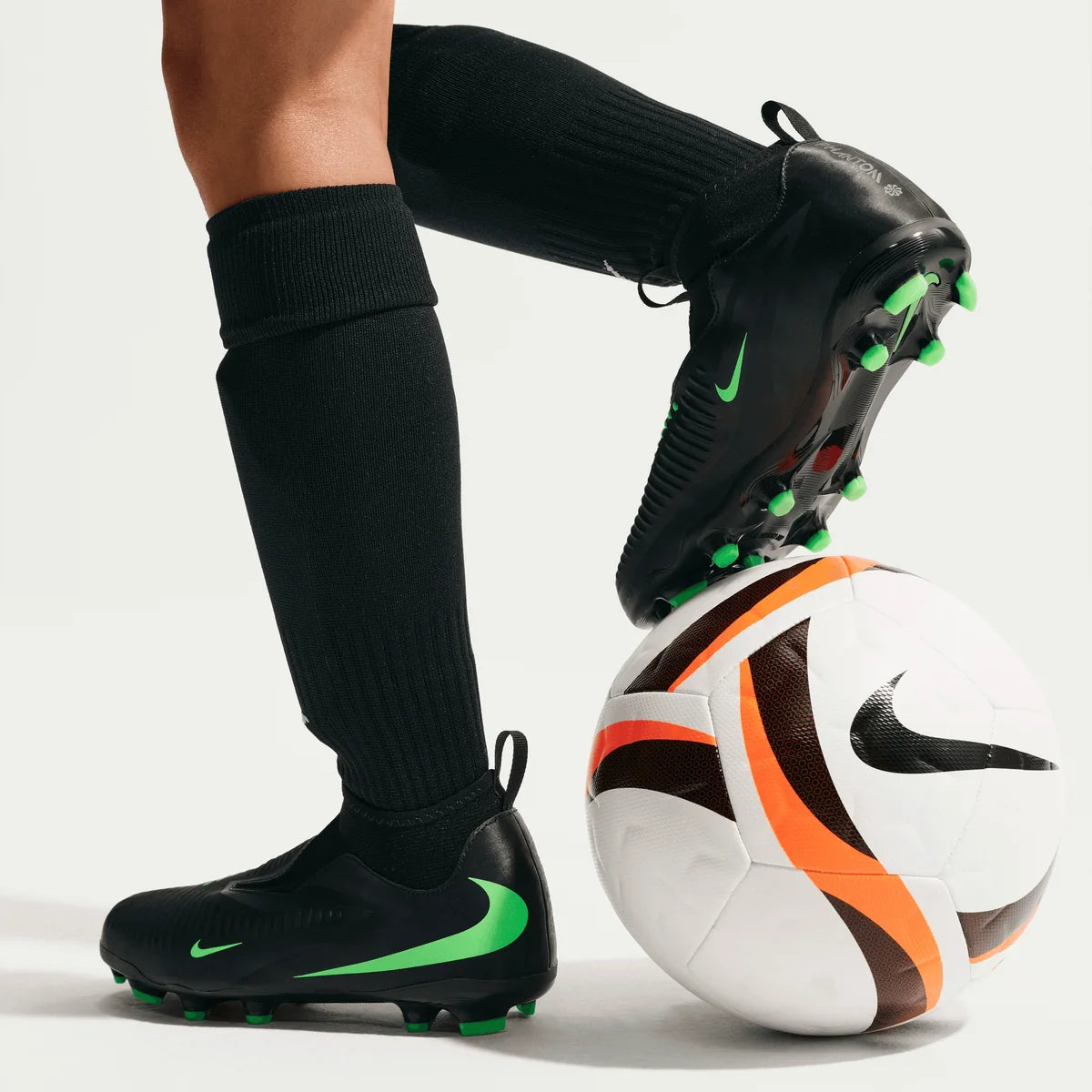 Nike Jr. Phantom 6 High Academy