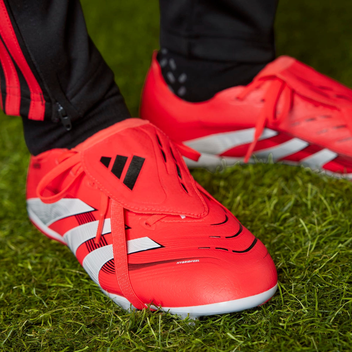 adidas Predator League Fold-Over Tongue
