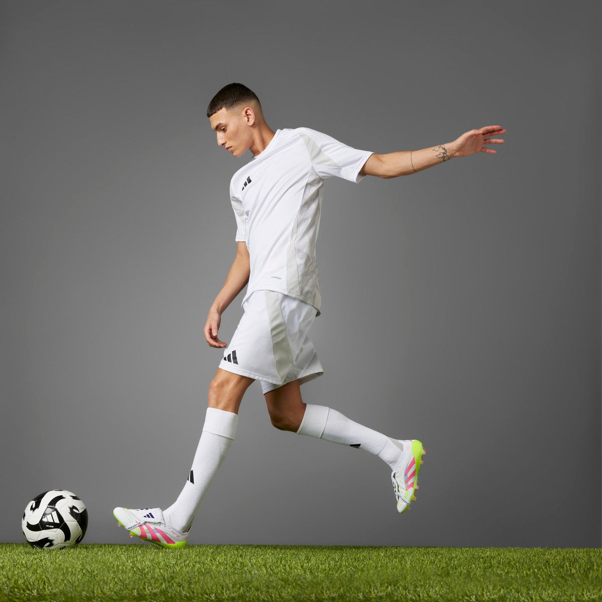 adidas Predator Elite Fold-Over Tongue