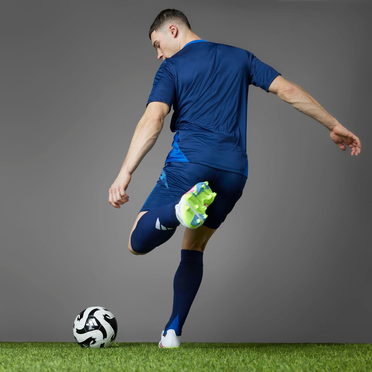 adidas Predator League Fold-Over Tongue