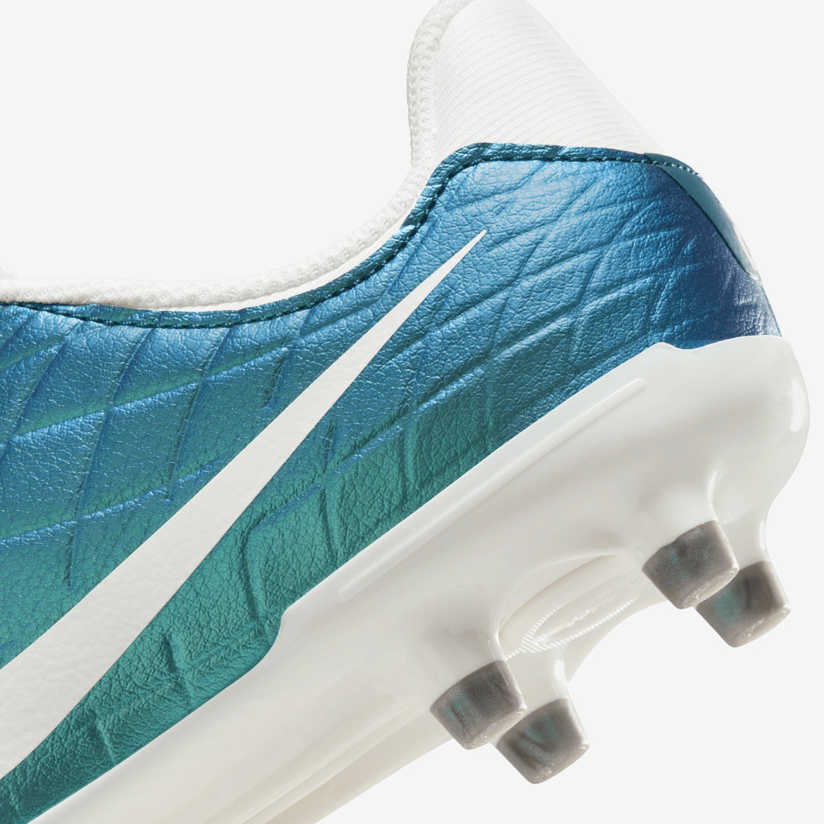 Nike Jr. Tiempo Emerald Legend 10 Academy