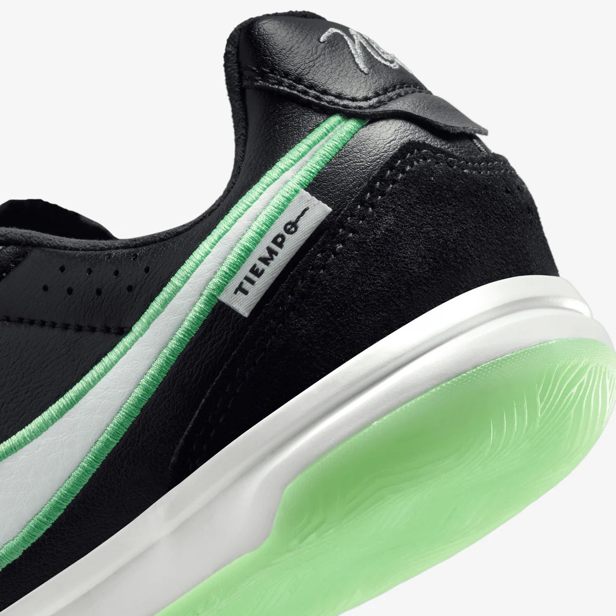 Nike Jr. Tiempo Streetgato
