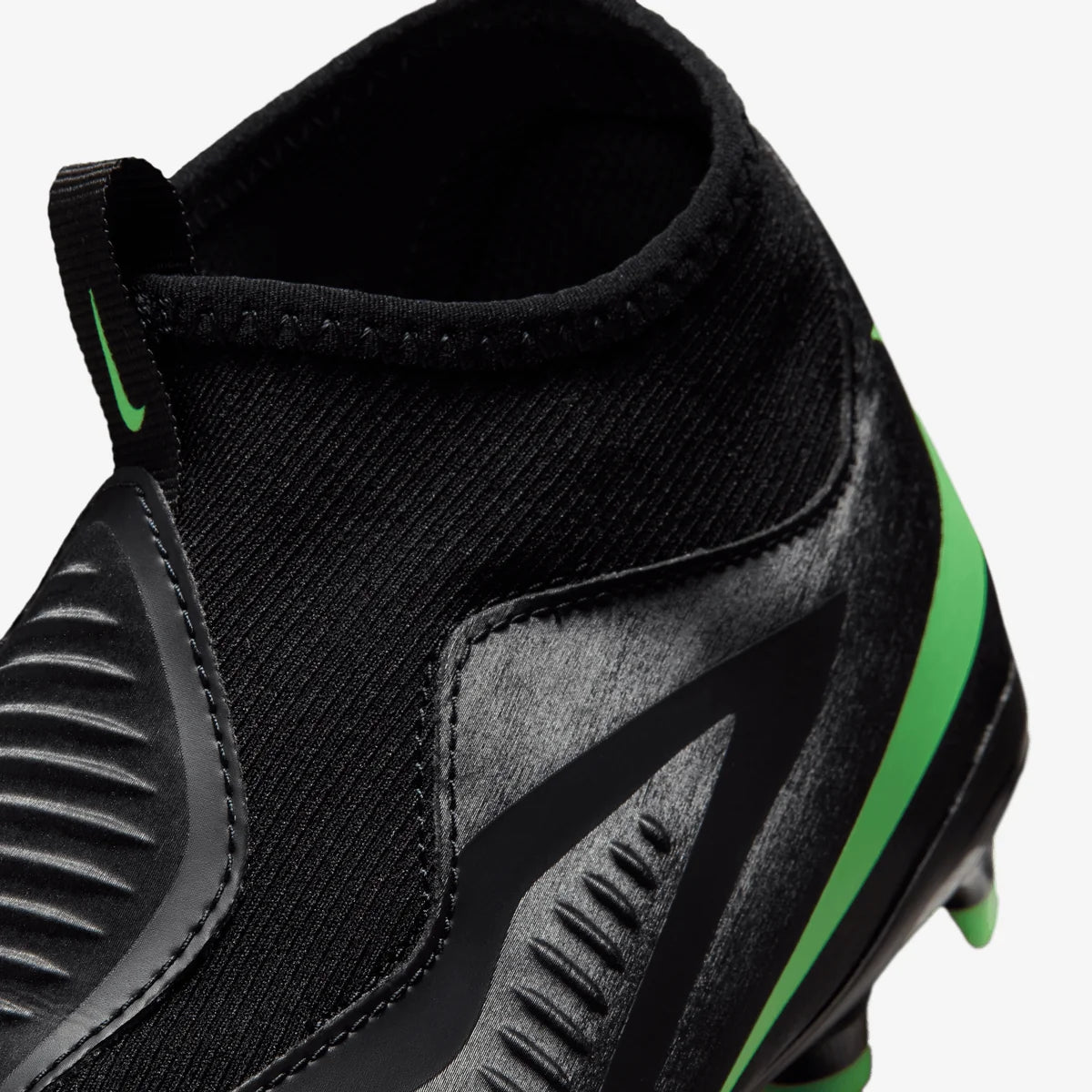 Nike Jr. Phantom 6 High Academy