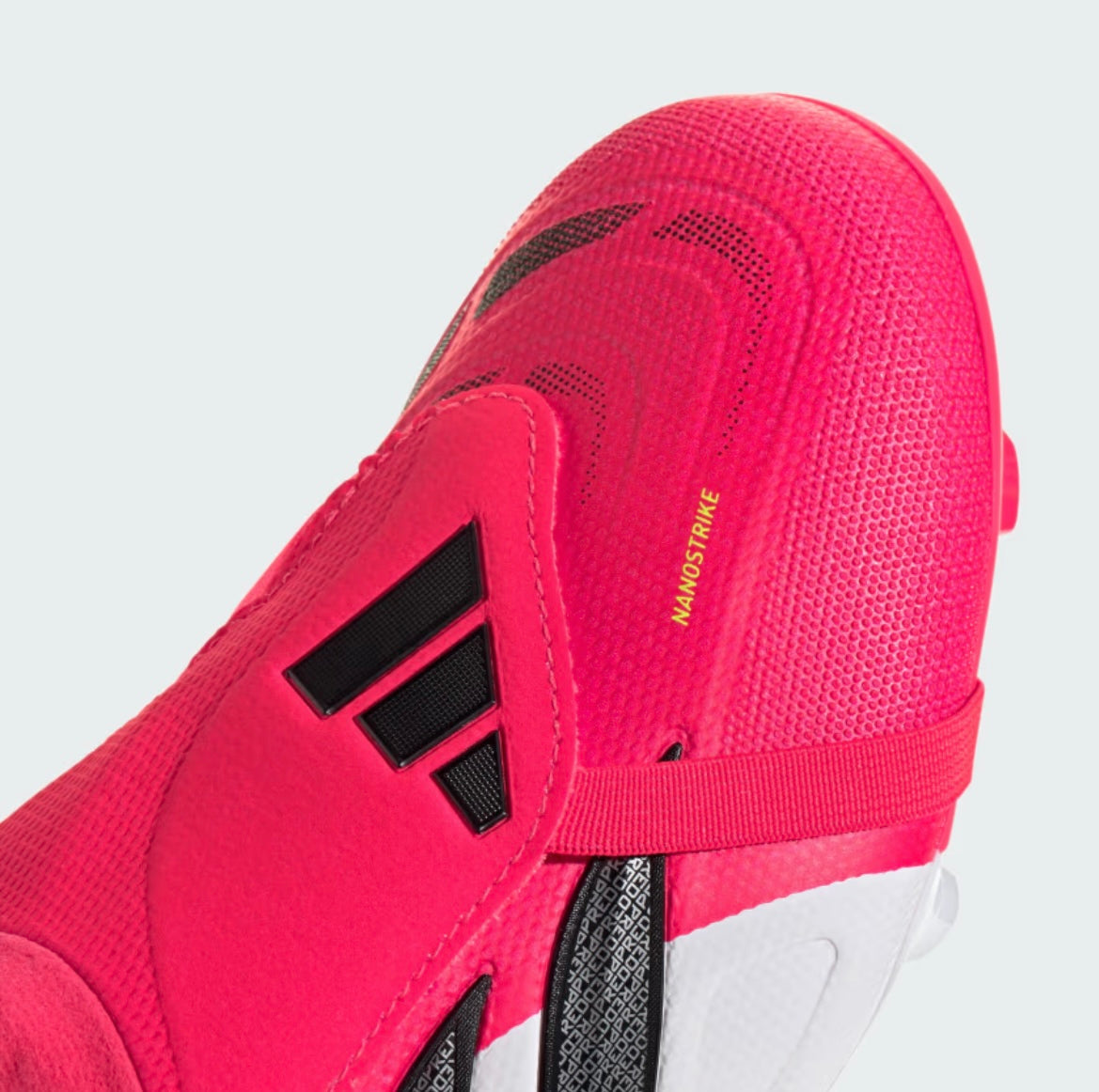 PREDATOR LEAGUE FOLD-OVER TONGUE FIRM GROUND SOCCER CLEATS